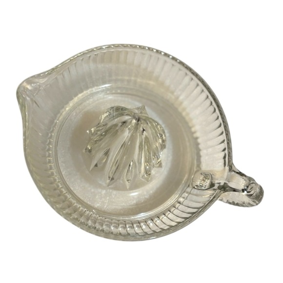 Vintage Clear Glass Ribbed Juicer Reamer - Picture 3 of 7